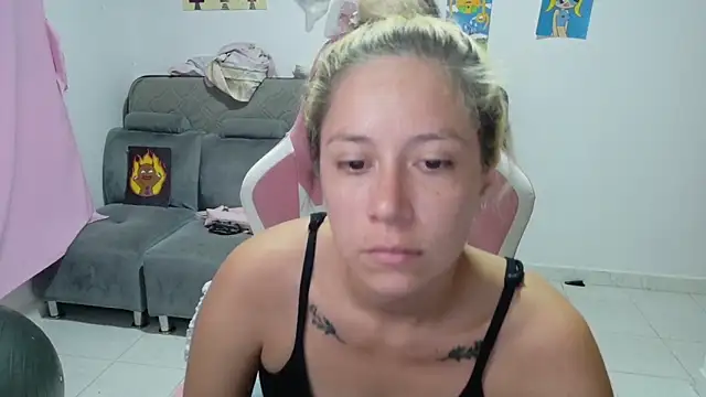 MommyMiaWs online show from April 2026 11:16:01 PM