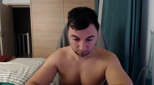 Snapshot of HankMalone chatting on December 2024 04:45:02 AM HankMalone online show from December 2024 04:45:02 AM