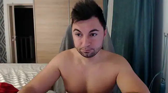 Snapshot of HankMalone chatting on December 2024 03:56:02 AM HankMalone online show from December 2024 03:56:02 AM