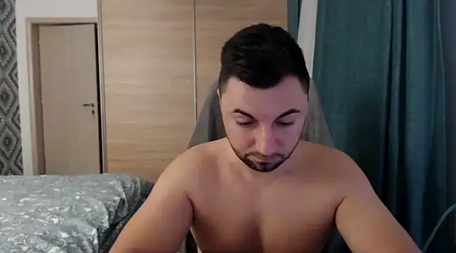 Snapshot of HankMalone chatting on December 2024 05:37:02 AM HankMalone online show from December 2024 05:37:02 AM