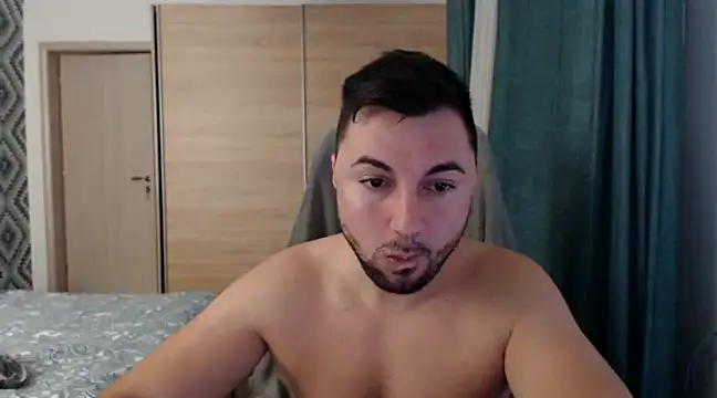 Snapshot of HankMalone chatting on January 2025 04:20:01 AM HankMalone online show from January 2025 04:20:01 AM