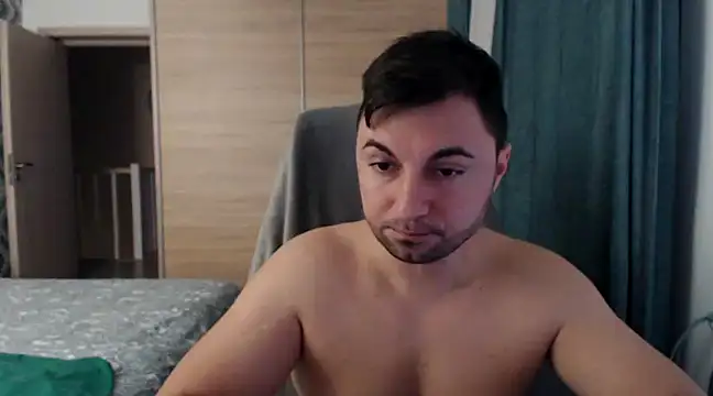 Snapshot of HankMalone chatting on January 2025 05:56:01 PM HankMalone online show from January 2025 05:56:01 PM