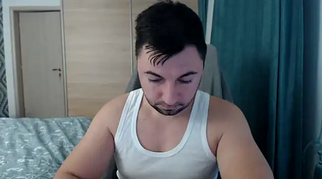 Snapshot of HankMalone chatting on January 2025 04:32:01 AM HankMalone online show from January 2025 04:32:01 AM