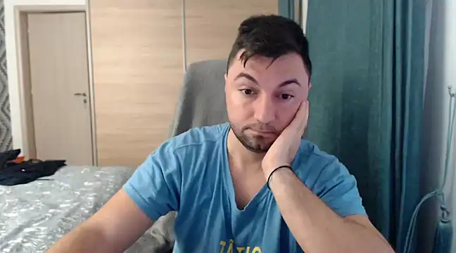 Snapshot of HankMalone chatting on February 2025 04:29:01 AM HankMalone online show from February 2025 04:29:01 AM