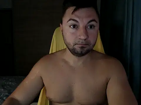 Snapshot of HankMalone chatting on September 2025 01:40:02 AM HankMalone online show from September 2025 01:40:02 AM