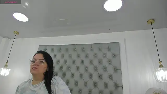 Snapshot of anette_cooper chatting on September 2025 03:39:02 AM anette cooper online show from September 2025 03:39:02 AM