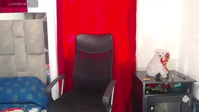 Snapshot of cinthya_walker1 chatting on December 2025 12:56:01 PM cinthya walker1 online show from December 2025 12:56:01 PM