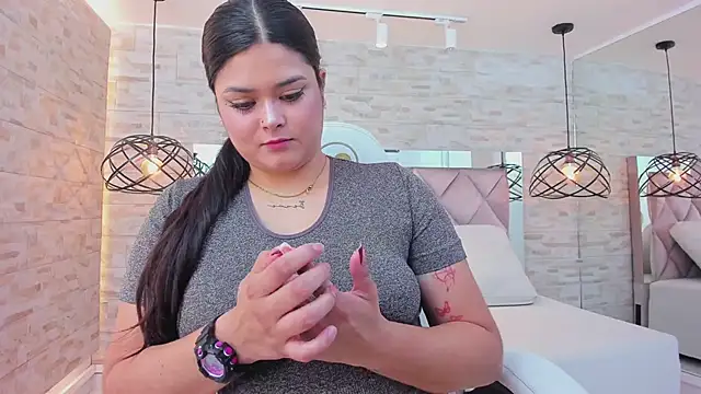 im mou  online show from January 2025 12:52:01 PM