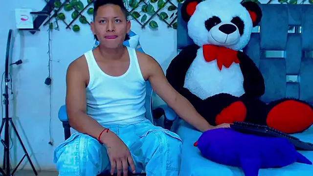 Hakim prettynigg online show from April 2026 10:07:02 PM