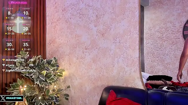 Gaia Stone online show from December 2024 07:11:01 PM