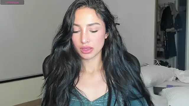 EvaMoet online show from March 2025 06:41:01 AM