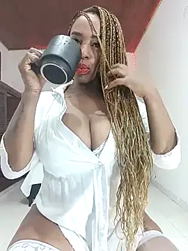 TAYLORR778 online show from February 2025 12:57:02 PM