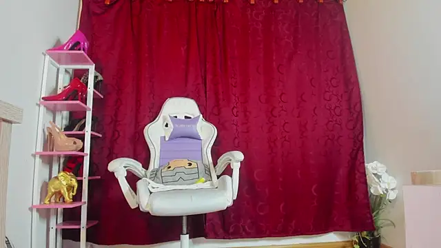 karinadiaz69 online show from January 2025 12:27:02 PM