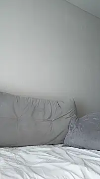 Mia Roxie online show from June 2026 02:56:01 AM