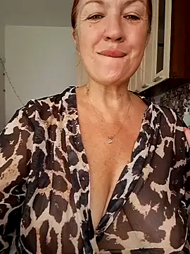 KiraXTender online show from July 2026 01:47:01 AM