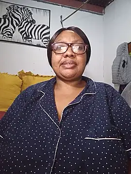 YELLOW BONE online show from July 2026 11:13:02 PM