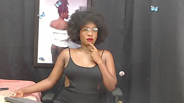 Snapshot of lia_thomsonn chatting on February 2025 05:19:02 AM lia thomsonn online show from February 2025 05:19:02 AM