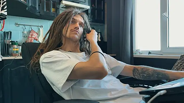 Snapshot of TechnoJesus chatting on January 2026 09:44:02 AM TechnoJesus online show from January 2026 09:44:02 AM