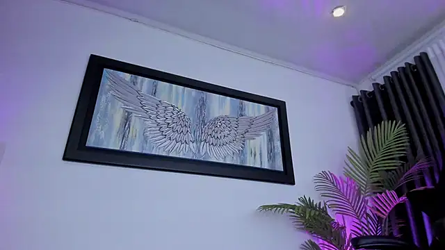 Snapshot of brianahill_ chatting on March 2025 10:38:01 PM brianahill online show from March 2025 10:38:01 PM