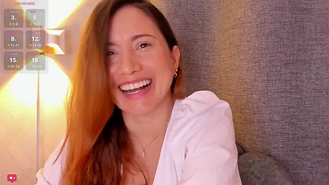 Angela smile online show from December 2024 04:38:02 PM