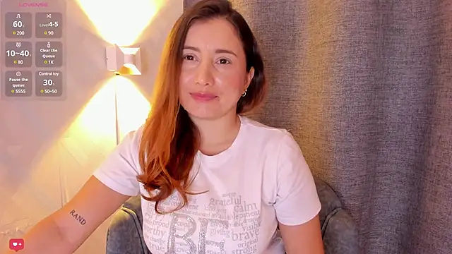 Angela smile online show from December 2024 02:33:02 PM