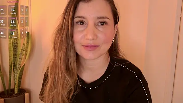 Angela smile online show from May 2026 09:33:01 PM