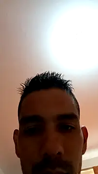 JohanyLatino online show from April 2026 04:37:01 PM