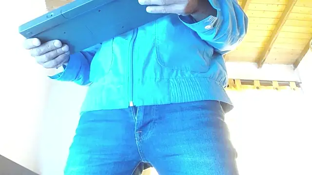 JohanyLatino online show from June 2026 09:47:02 PM