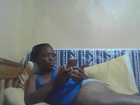Snapshot of Smillie_prety chatting on April 2026 04:08:01 PM Smillie prety online show from April 2026 04:08:01 PM