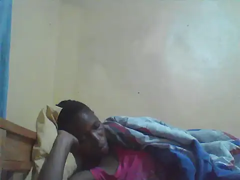 Snapshot of Smillie_prety chatting on May 2026 04:32:02 AM Smillie prety online show from May 2026 04:32:02 AM