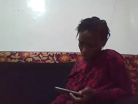 Snapshot of Smillie_prety chatting on May 2026 04:36:02 PM Smillie prety online show from May 2026 04:36:02 PM