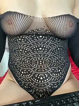 Snapshot of AlisaaRose chatting on February 2025 11:32:02 AM AlisaaRose online show from February 2025 11:32:02 AM