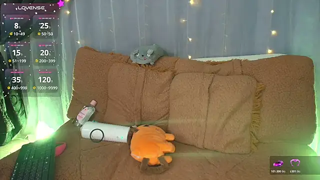 Snapshot of _Little_sophie__ chatting on May 2026 09:42:01 PM Little sophie online show from May 2026 09:42:01 PM