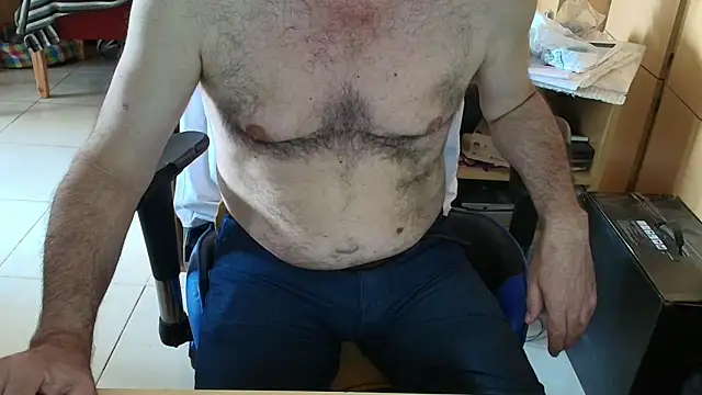 Snapshot of angelgarcia269 chatting on November 2025 12:00:02 PM angelgarcia269 online show from November 2025 12:00:02 PM