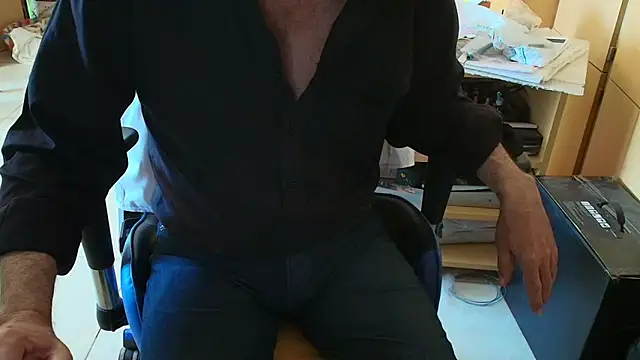 Snapshot of angelgarcia269 chatting on November 2025 11:25:02 AM angelgarcia269 online show from November 2025 11:25:02 AM