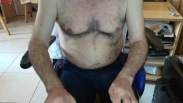 Snapshot of angelgarcia269 chatting on January 2026 11:57:02 AM angelgarcia269 online show from January 2026 11:57:02 AM