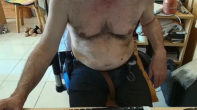 Snapshot of angelgarcia269 chatting on February 2026 12:50:02 PM angelgarcia269 online show from February 2026 12:50:02 PM