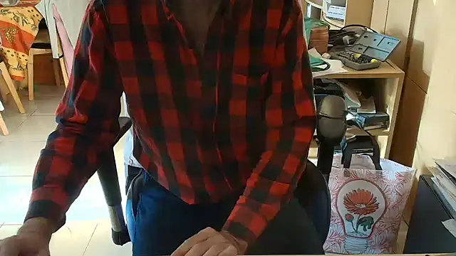 angelgarcia269 online show from May 2026 12:01:01 PM