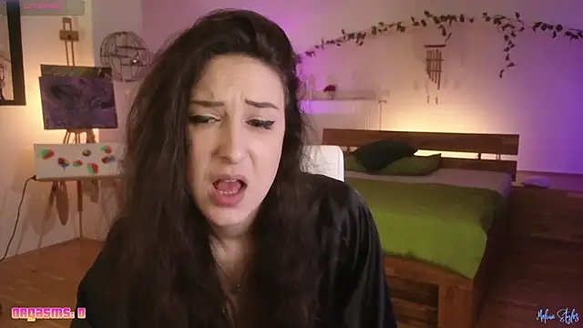 melinastyles online show from May 2026 01:18:02 PM