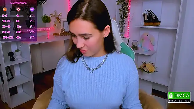  Eliizabeth  online show from November 2025 09:53:01 PM