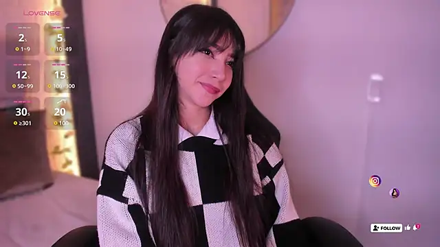 Snapshot of emma_woods_ chatting on December 2024 03:33:01 PM emma woods online show from December 2024 03:33:01 PM