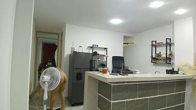 roxana collins online show from April 2026 04:13:02 AM