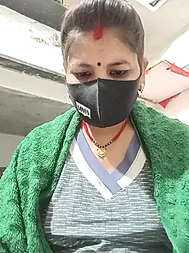 Snapshot of Riyaa-Devi chatting on December 2024 03:31:02 PM Riyaa-Devi online show from December 2024 03:31:02 PM