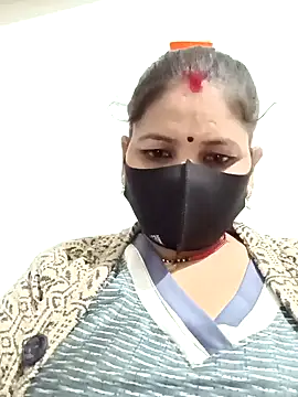 Snapshot of Riyaa-Devi chatting on January 2025 05:33:02 PM Riyaa-Devi online show from January 2025 05:33:02 PM