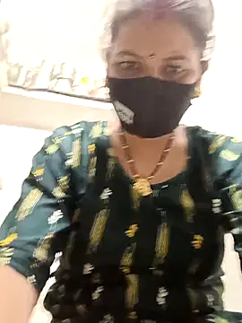 Snapshot of Riyaa-Devi chatting on October 2025 05:55:02 PM Riyaa-Devi online show from October 2025 05:55:02 PM