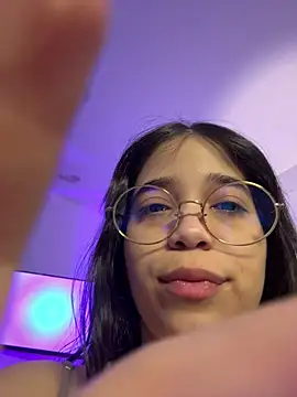 tati reyess online show from May 2026 11:48:01 AM