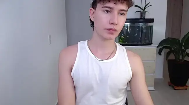 Snapshot of adrian_morelly chatting on December 2024 10:09:02 PM adrian morelly online show from December 2024 10:09:02 PM