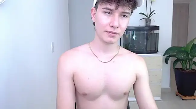 Snapshot of adrian_morelly chatting on December 2024 09:52:01 PM adrian morelly online show from December 2024 09:52:01 PM