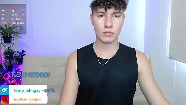 Snapshot of adrian_morelly chatting on November 2025 08:14:01 PM adrian morelly online show from November 2025 08:14:01 PM