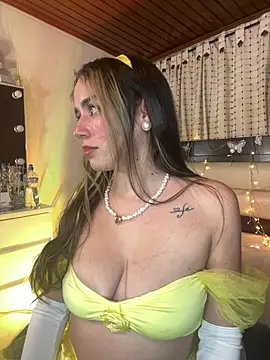 Natalia Suarez online show from March 2025 03:54:01 AM